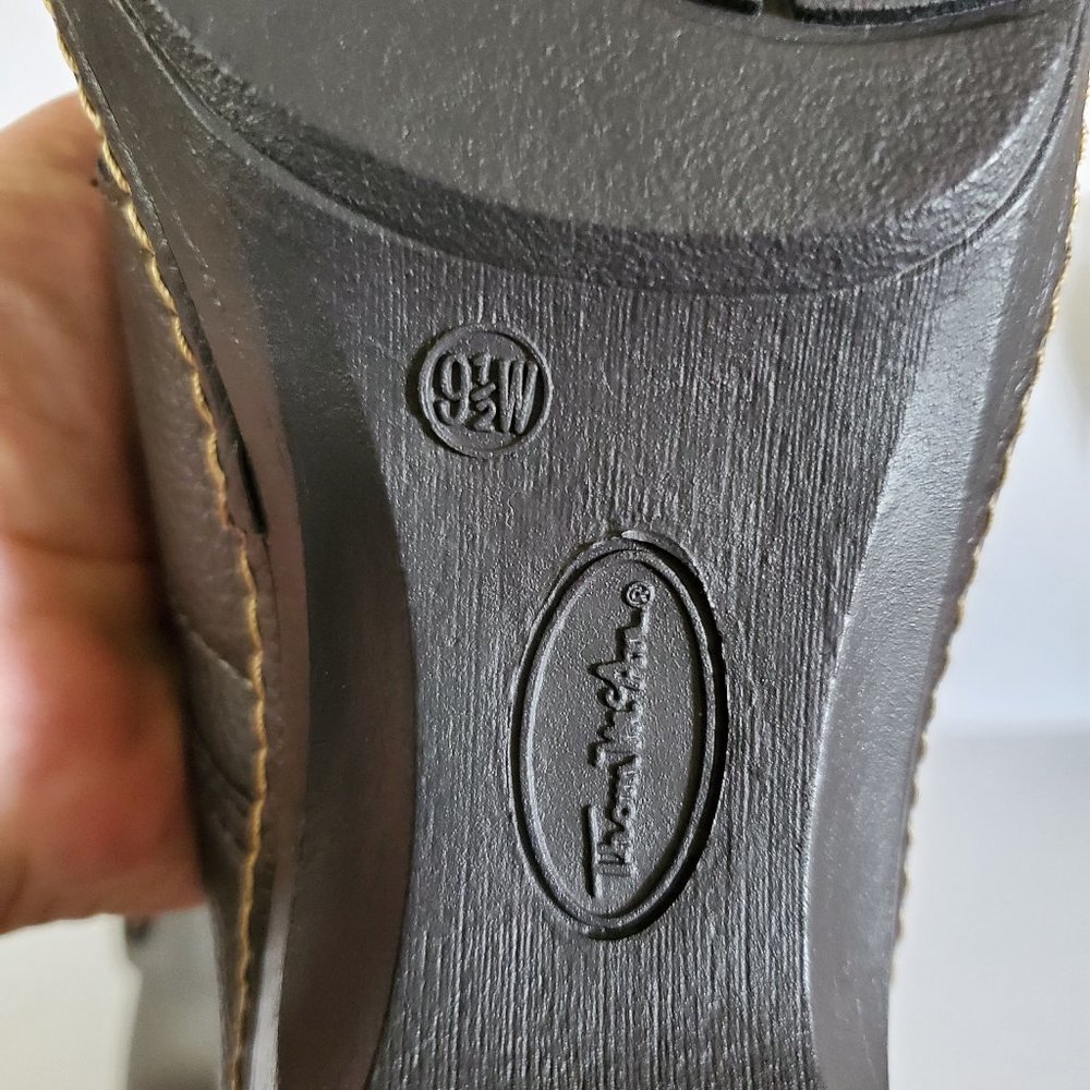 Thom McAn Gennie Brown Leather Clogs Size 9.5W - Picture 7 of 9
